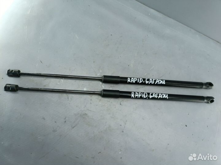 Амортизатор крышки багажника Skoda Rapid