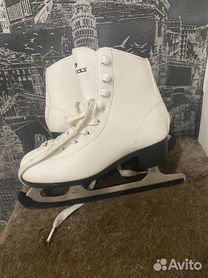 Фигурные коньки 31-32р