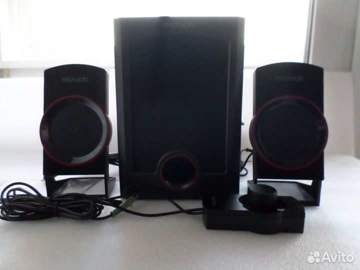 Microlab M-111 акустическая стерео система 2.1