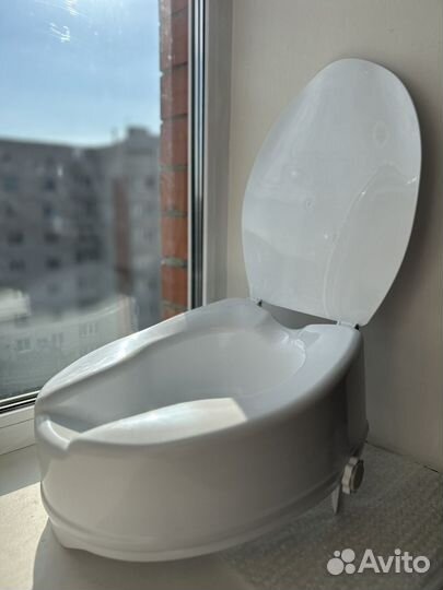 Насадка на унитаз Ortonica TU 144-4