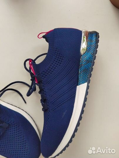 Кроссовки женские 39 размер