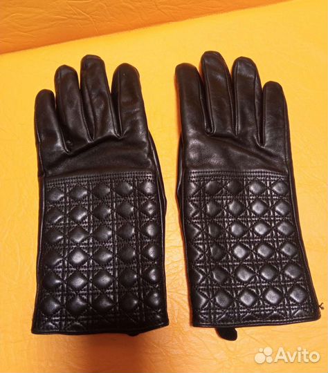 Перчатки новые кожаные женские