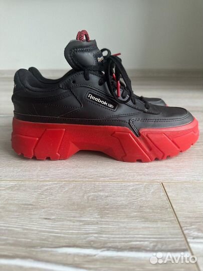 Кроссовки Reebok в коллаборации с Cardi B