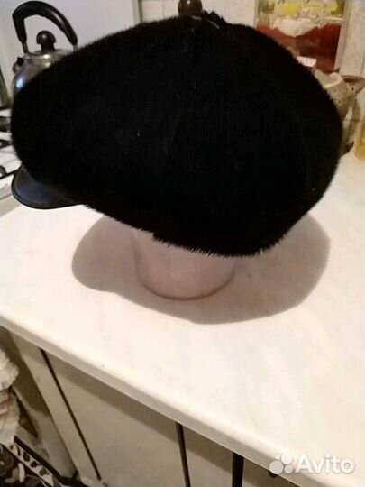 Кепка из нерпы б/у,58 размера