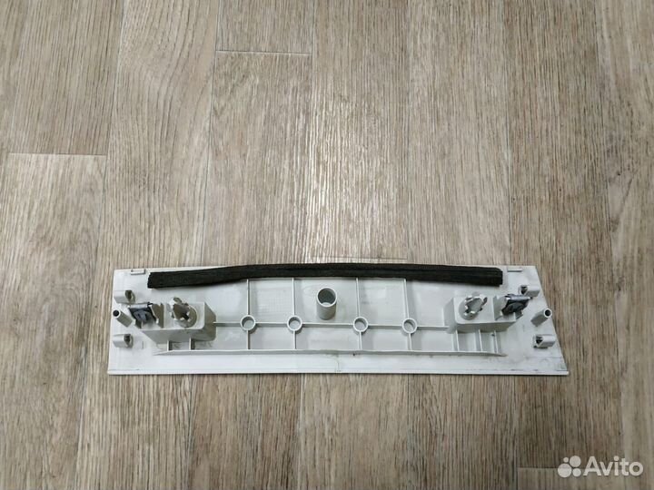 Накладка стойки крыши задней левой Ford Focus III
