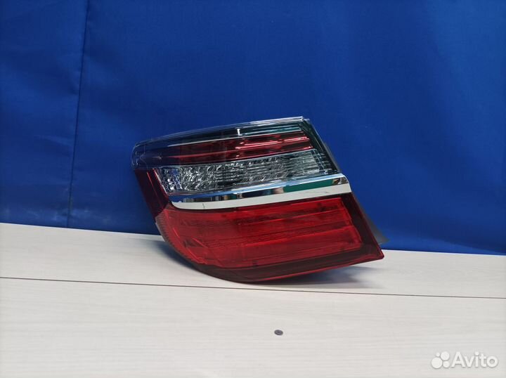 Фонарь левый внешний Toyota Camry 7 хв50 11-17