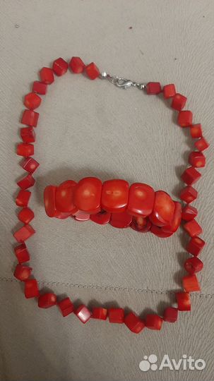 Бусы из натуральных камней