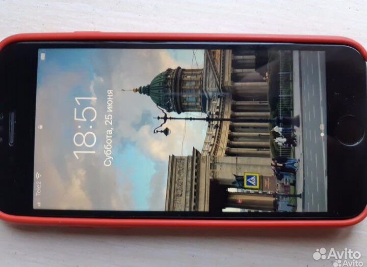 iPhone 8, 64 ГБ