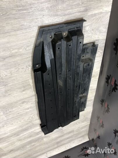 Защита днища левая Мазда 3 BL