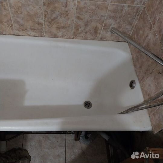 Ванна чугунная