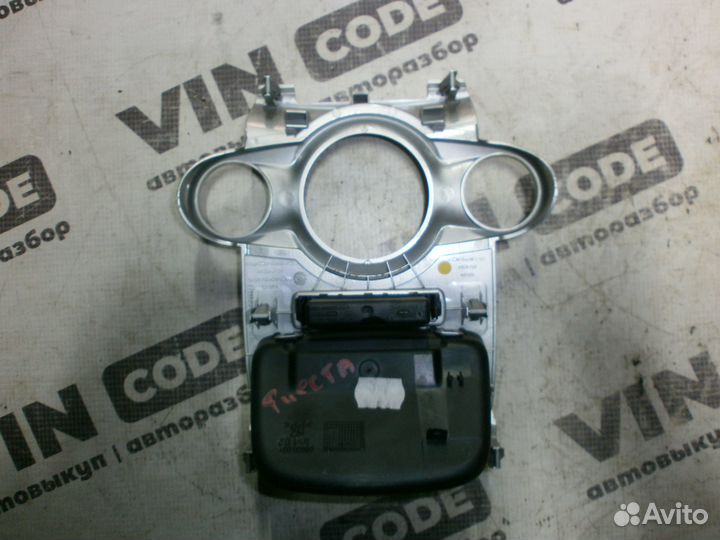 Центральная консоль климат контроля Ford Fiesta