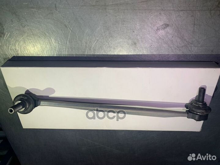 Стойка стабилизатора переднего правая audi A3