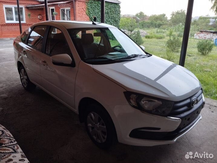 LADA Granta 1.6 МТ, 2023, 104 км