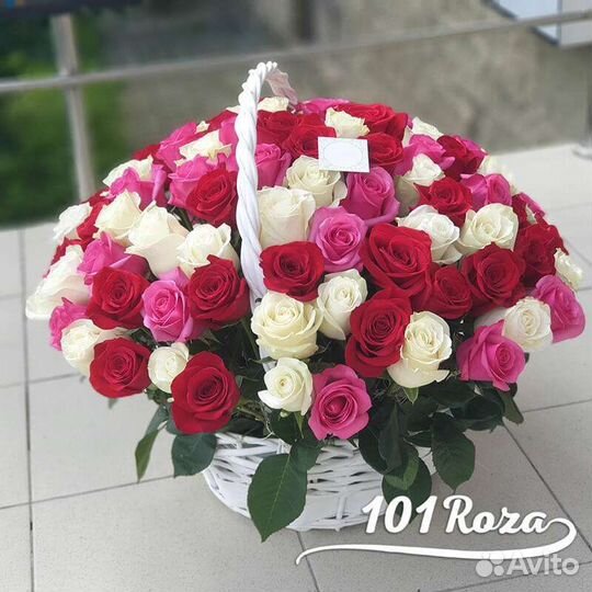 Корзина из 101 розы микс