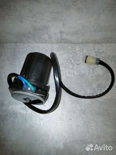 Мотор гидроподъема на лодочный мотор Honda BF50