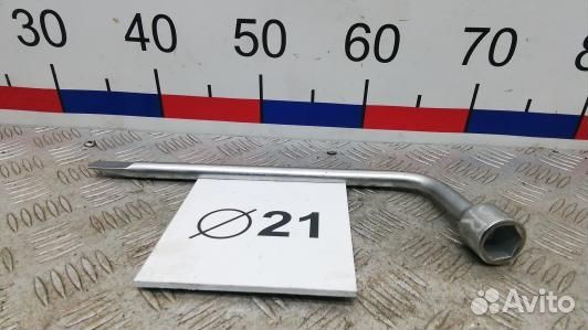 Ключ колесный toyota avensis T25 (4BR01VP01)