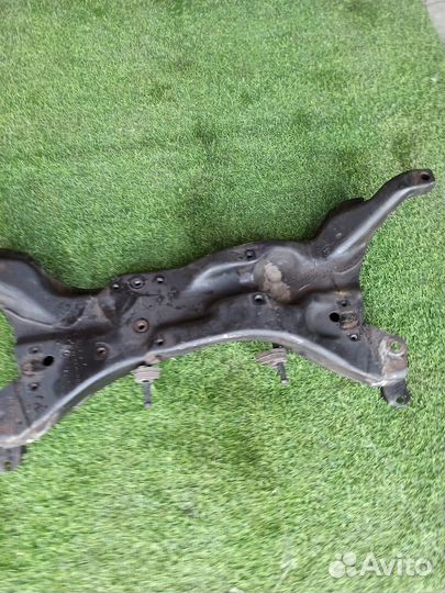 Подрамник передний Митсубиши Оутлендер 1