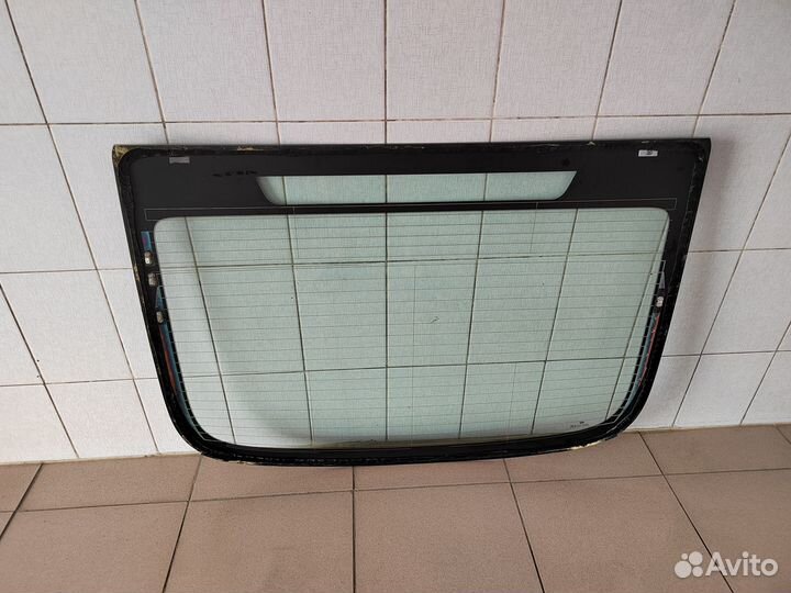 Стекло заднее кузовное Hyundai Sonata DN8