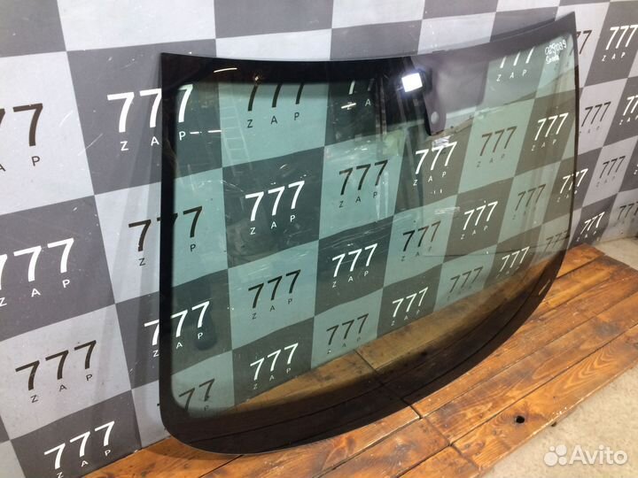 Стекло лобовое Skoda Octavia 3 (A7) 17-20 Б/У Ориг