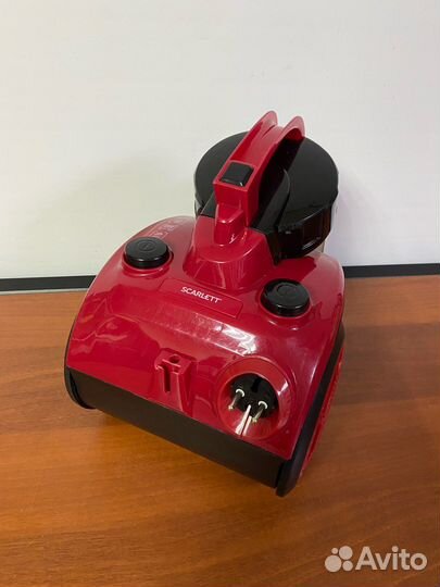 Пылесос Scarlett SC-VC80C11