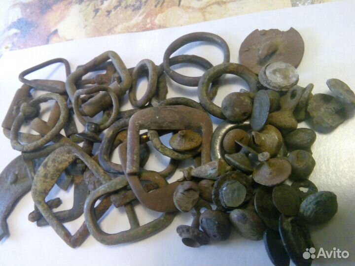 Пряжки разные и пуговицы