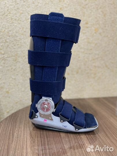 Ортез на голеностопный сустав Medi Rom Walker