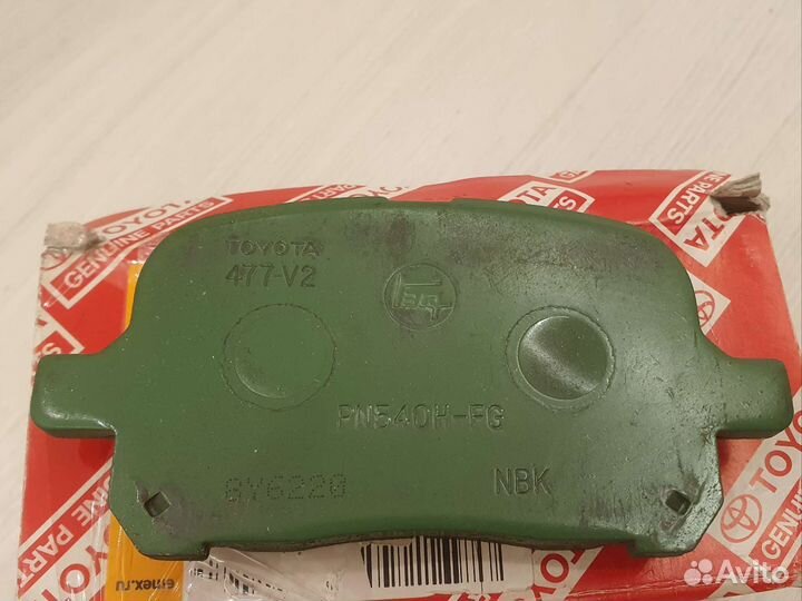 Тормозные колодки Toyota camry