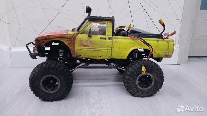 Радиоуправляемый краулер Remo Hobby 1073