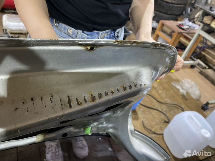 Крышка дверь багажника toyota corolla e120 e130