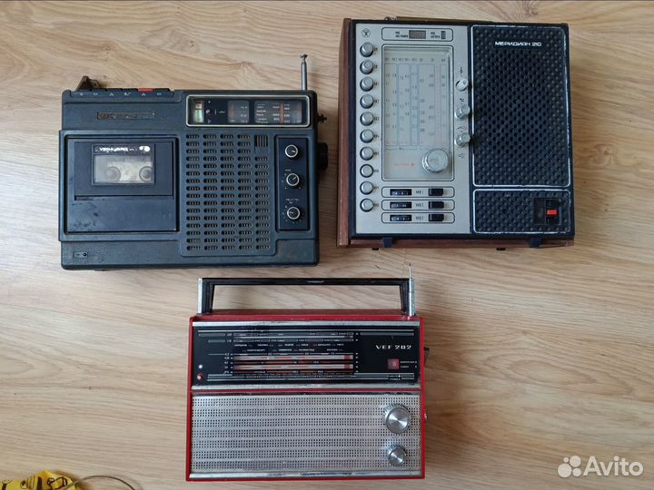 Радиоприëмник меридиан 210, VEF 202, Вега 326