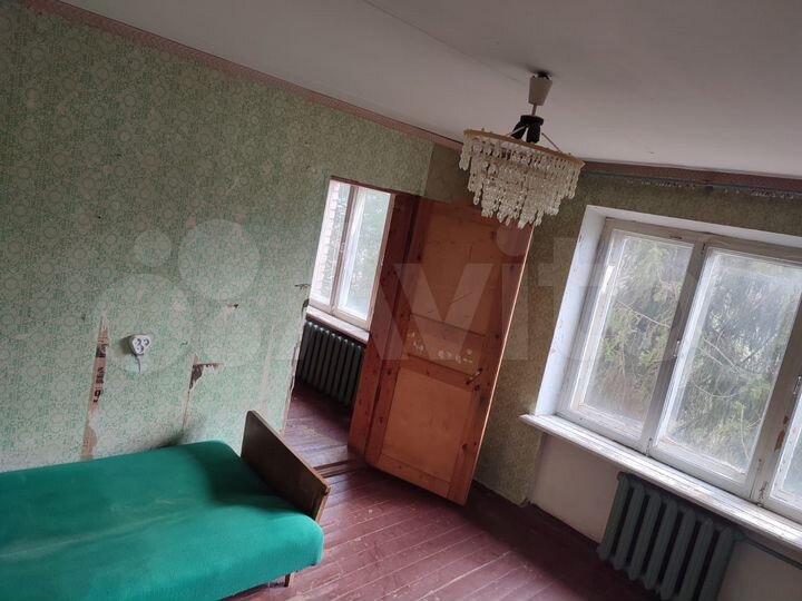 Комната 18 м² в 4-к., 4/5 эт.