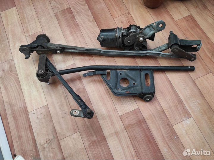 Трапеция дворников. Ниссан Альмера