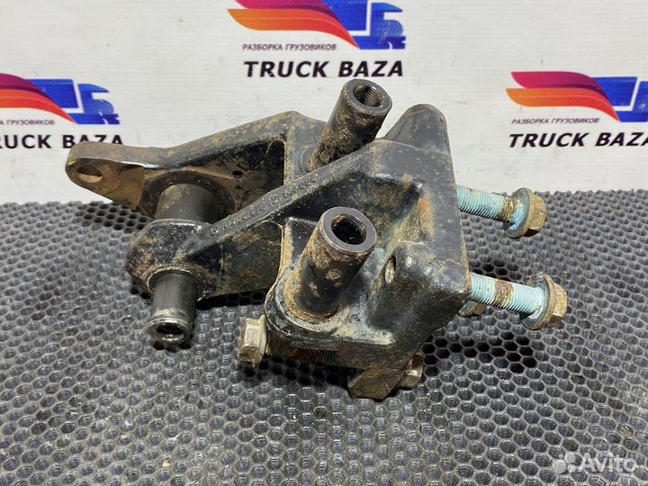 Кронштейн торсиона кабины правый