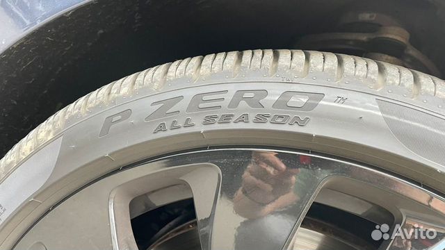 Pirelli P Zero Nero All Season 275/35 R22 и 315/30 R22 111ZR