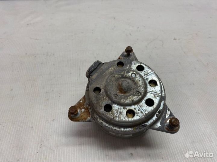 Мотор вентилятора охлаждения Renault Duster