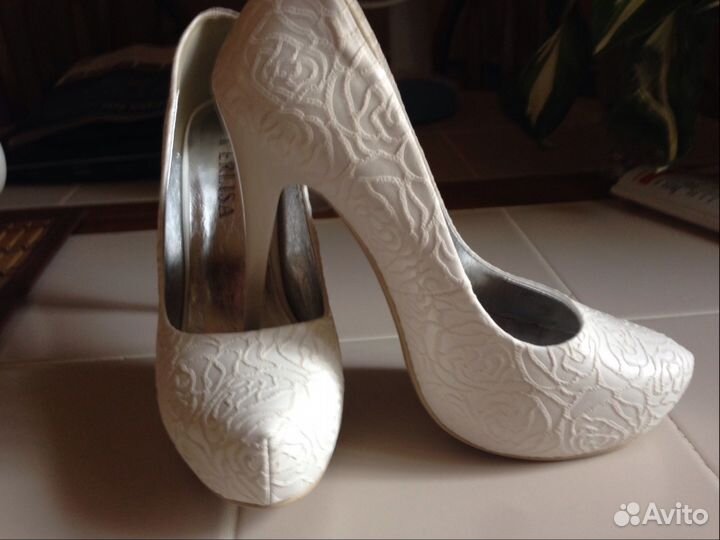 Свадебные туфли продаю