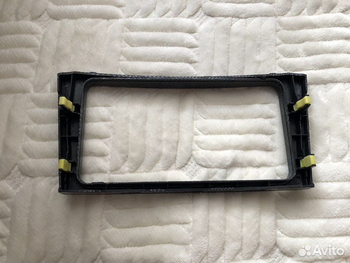 Рамка магнитолы toyota avensis T250