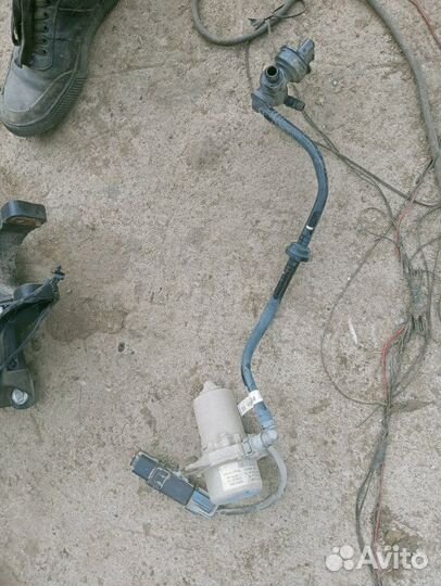 Насос вакуумный Chevrolet Aveo T300 F16D4 2012