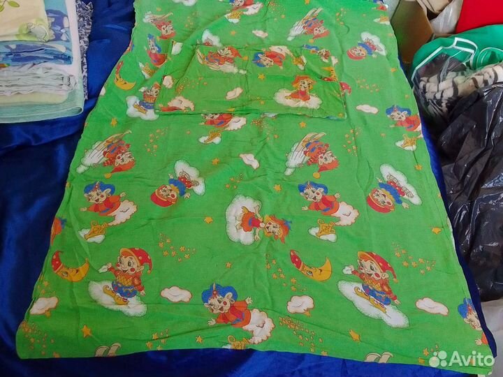 Постельное бельё в детскую кроватку
