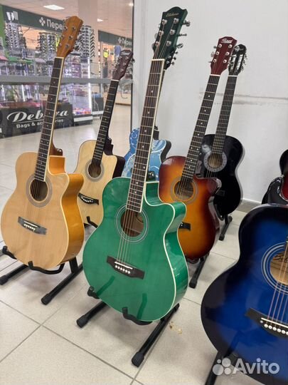 Акустическая / Классическая гитара