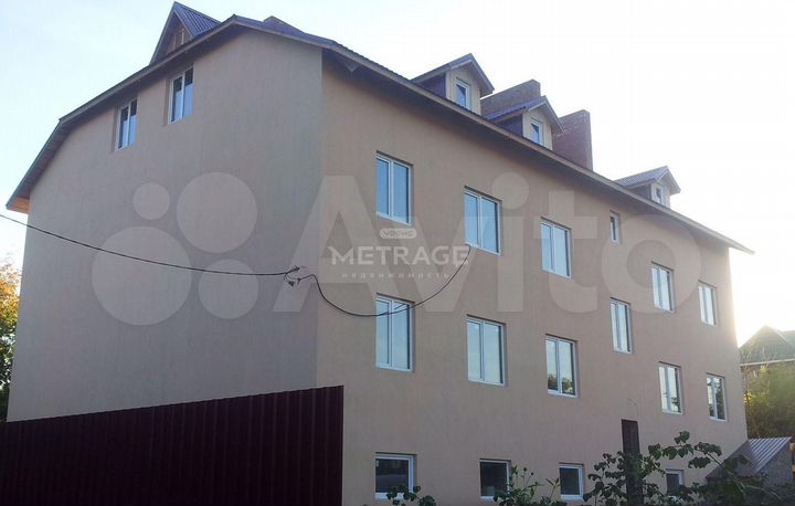 Коттедж 775,4 м² на участке 8,3 сот.