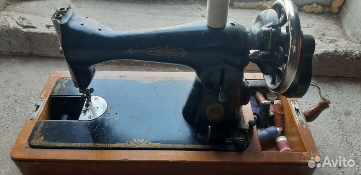 Швейная машинка Зингер 2шт 3000