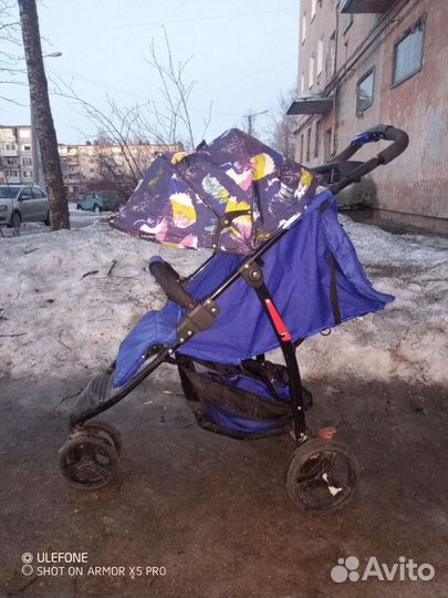 Прогулочная коляска