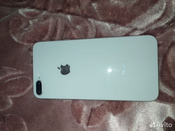 iPhone 8 Plus, 64 ГБ