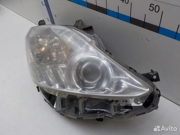 Фара правая Toyota Alphard 2008-2014