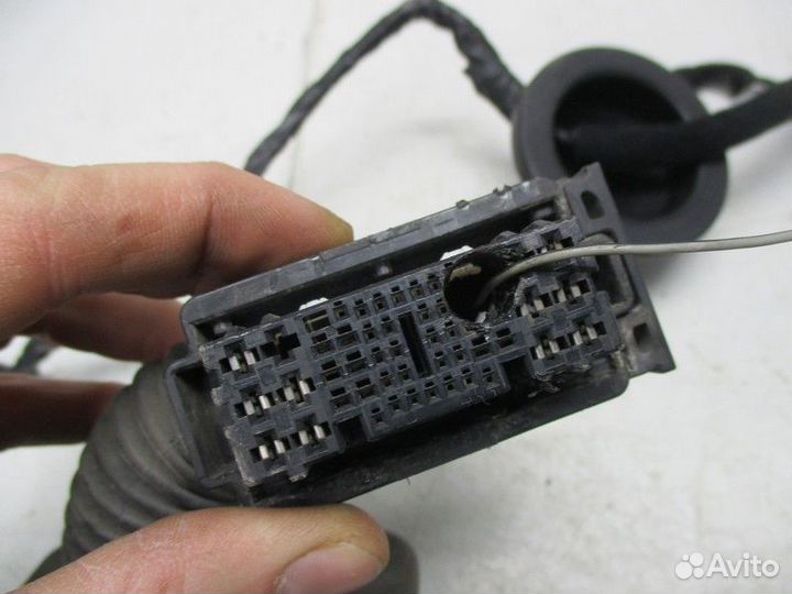 Проводка двери передней правой Kia Quoris KH