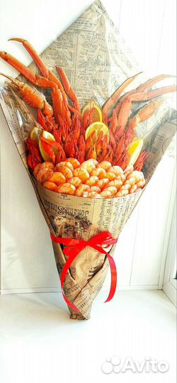 Букет из краба, раков, креветок