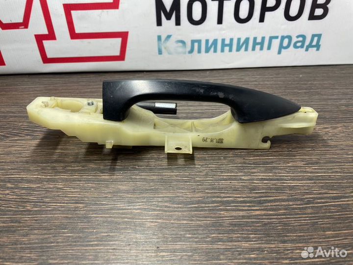 Ручка двери внешняя правая Hyundai Solaris 2012