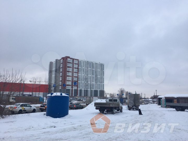 Торгово - выставочное помещение с парковкой