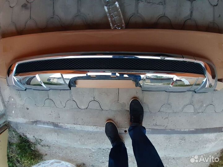 Хром заднего бампера Mercedes ML w166